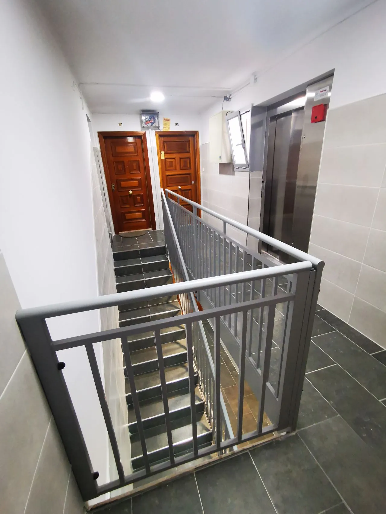 Reconstrucción de escalera — Barberà del Vallès, Barcelona